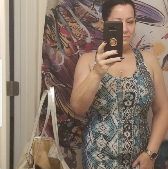 Meet your Posher, Tanya - Picture 3 of 4